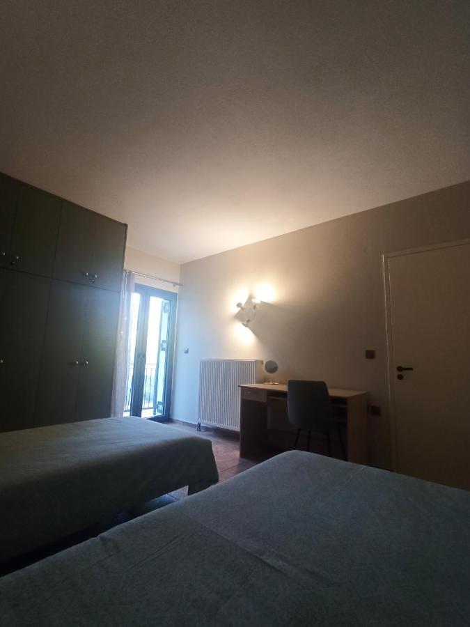 Вилла Elatos Boutique Mountainhouse Карпенисион Экстерьер фото