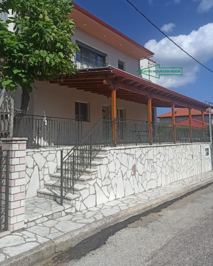 Вилла Elatos Boutique Mountainhouse Карпенисион Экстерьер фото
