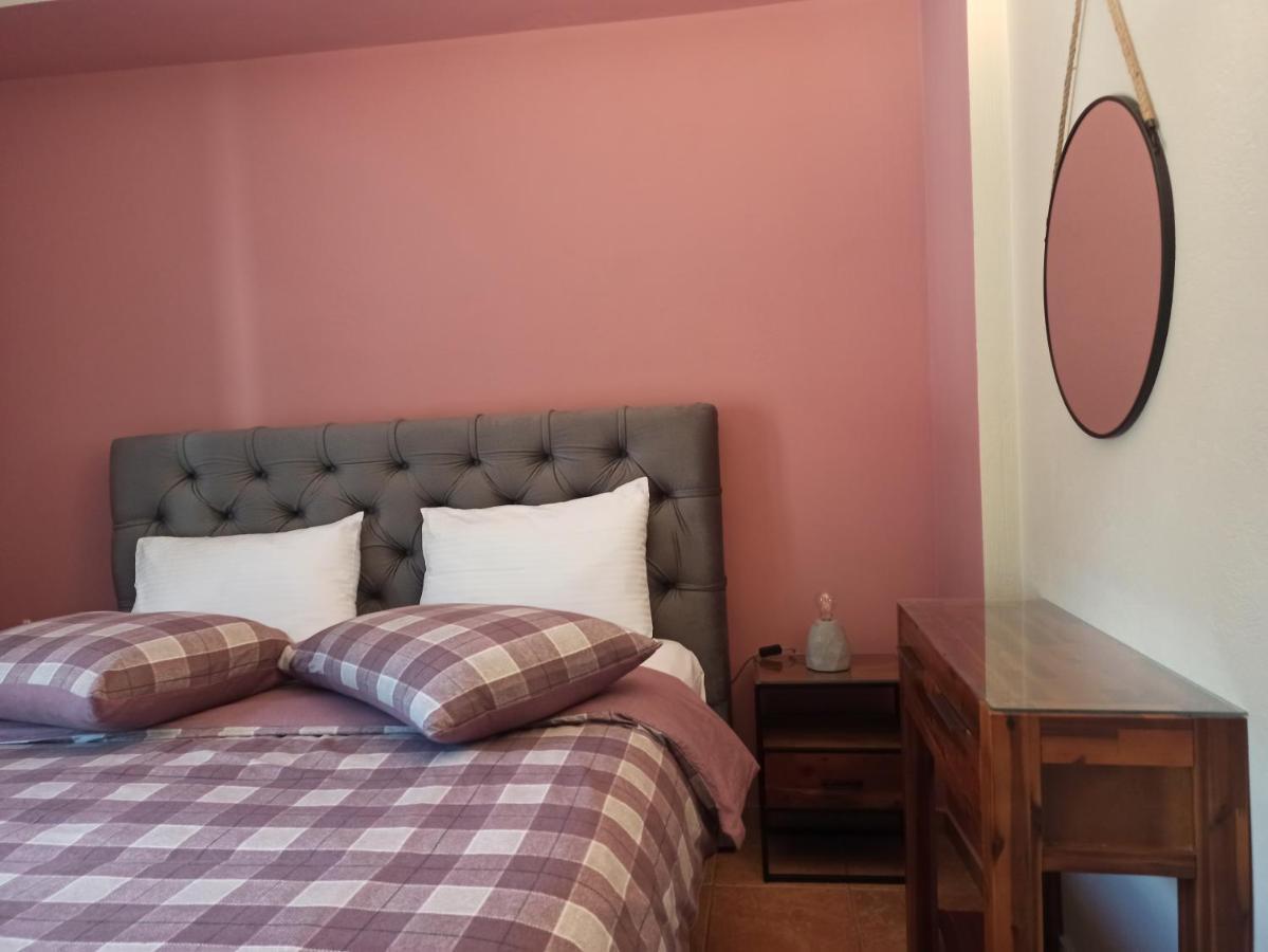 Вилла Elatos Boutique Mountainhouse Карпенисион Экстерьер фото